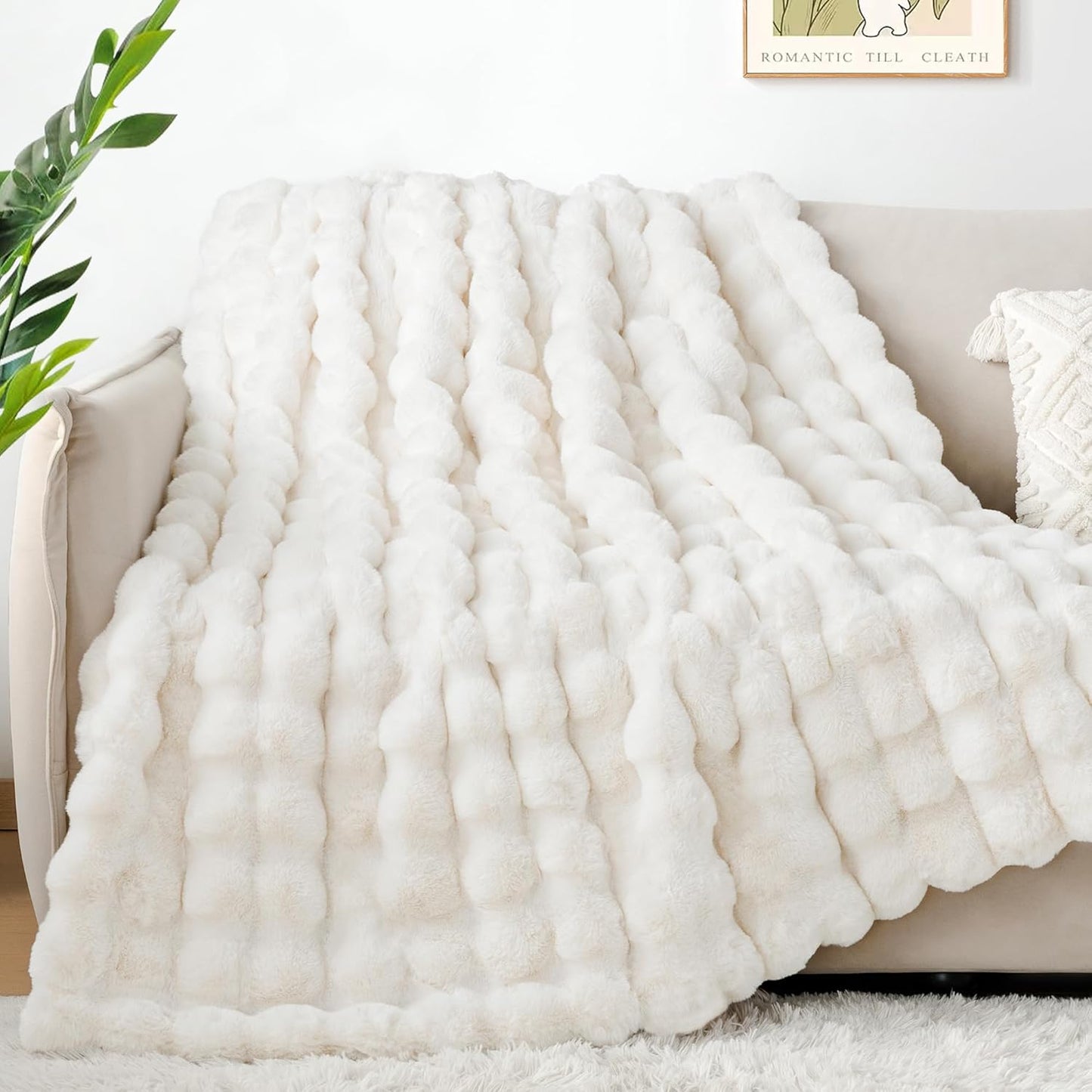 Touchat Luxury 1000GSM Rabbit Faux Fur Twin Blanket, Super Heavy Warm Cozy Beige Cream Blankets for