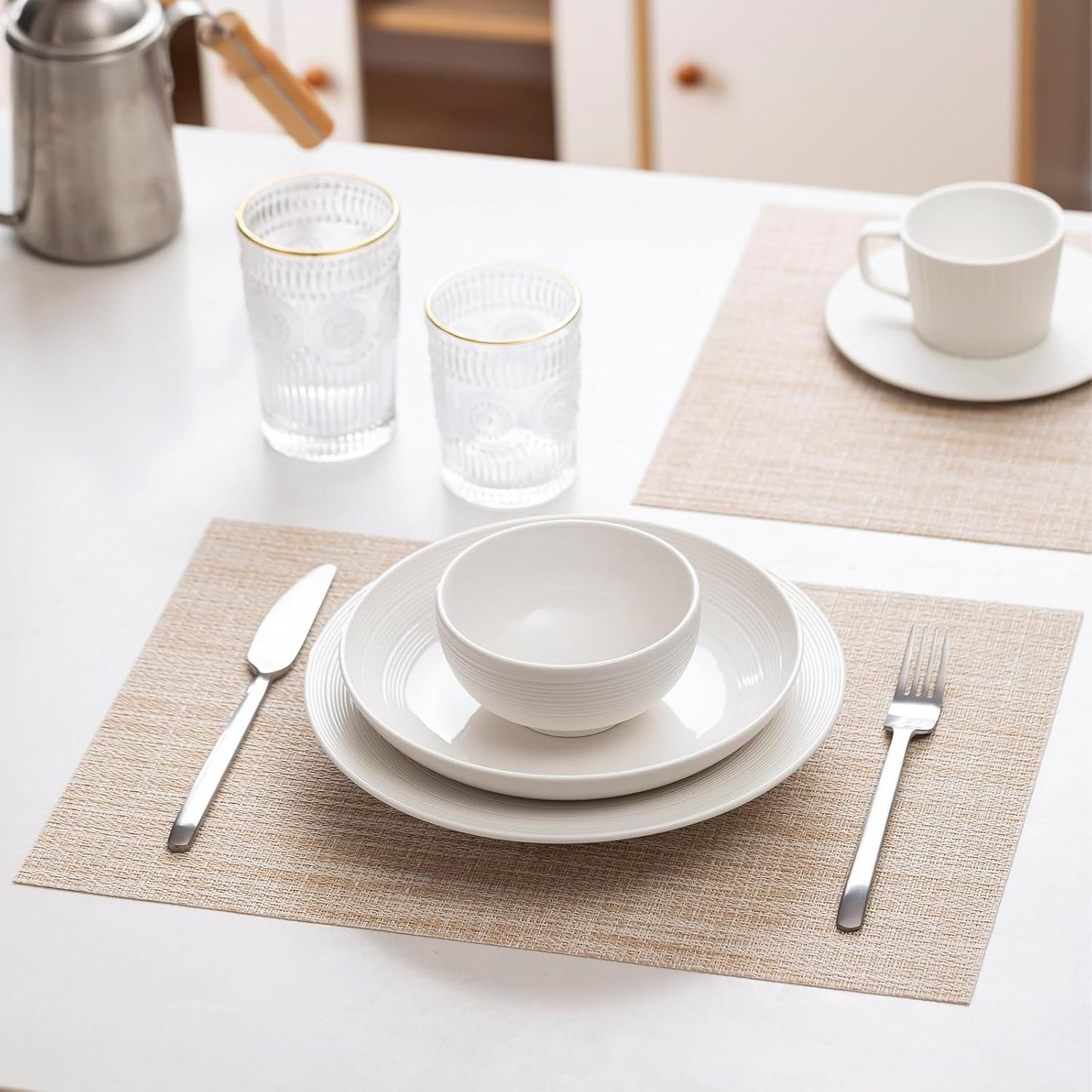LEXMORE Placemats Set of 4 Vinyl/Plastic Woven Place Mats for Kitchen Table Indoor/Outdoor Washable
