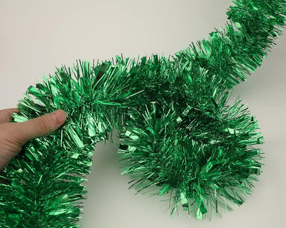 25 ft Long Roll Green Tinsel Twist Garland, Shiny Metallic Foil Decorations for Parade Floats