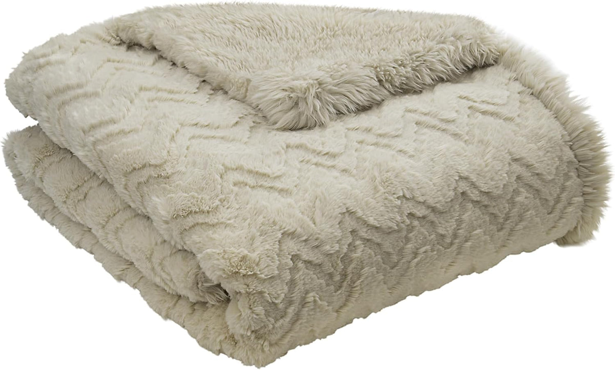 Mon Chateau Premium Reversible Queen Size Luxury Faux Fur Throw for Couch, Sofa, or Queen Size Bed