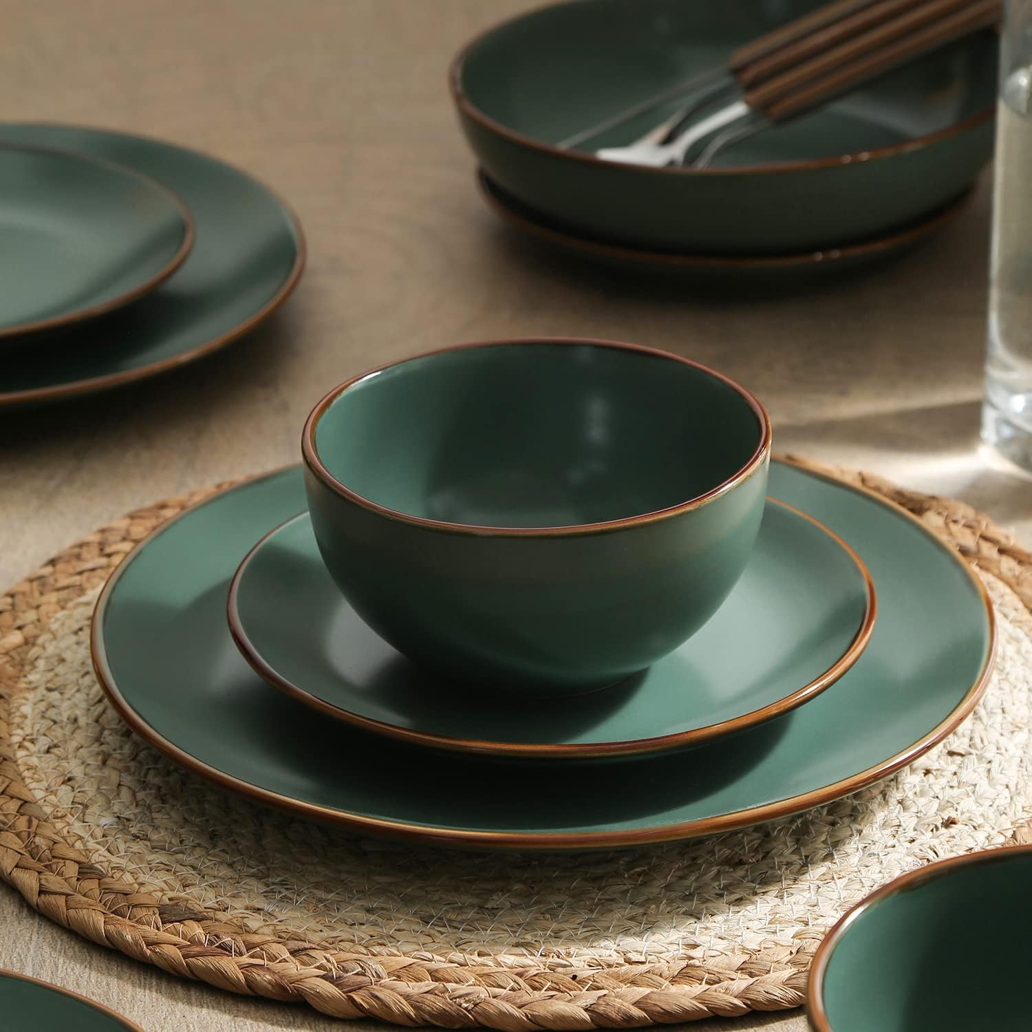 Stone Lain Brasa Modern Stoneware 32 Piece Dinnerware Sets, Plates and bowls Sets, Dish Set for 8