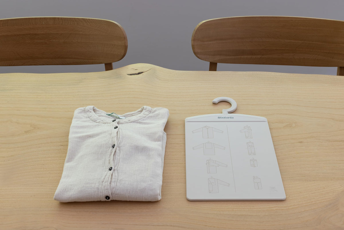 Brabantia Clothes Folding Board, Easy to Use Table Folder, For T-Shirts & Sweaters, Clothes Hanger