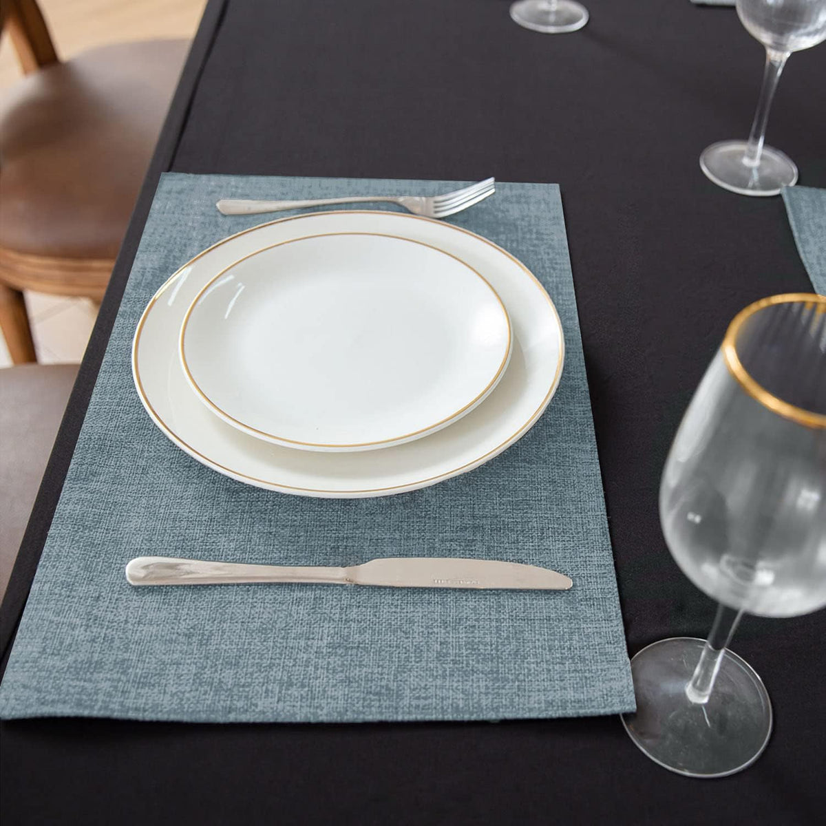 Cloth Placemats Set of 8, Linen Type Fabric Placemats Machine Washable Heat Resistant Placemats