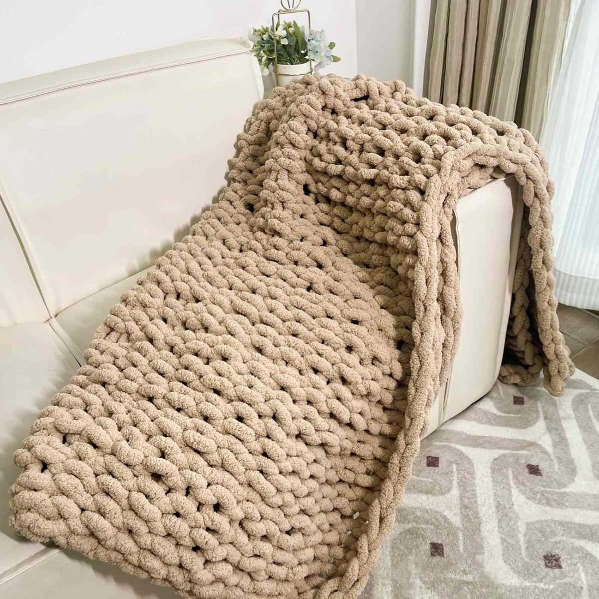 Chunky Knit Blanket Throw 48"x71", Chenille Throw Blankets, Handmade Warm & Cozy Blanket Couch Bed
