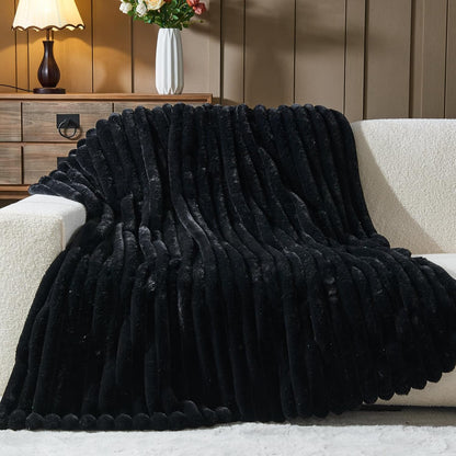NEWCOSPLAY Faux Fur Twin Blanket Black 3D Ribbed Plush Thick Warm Blanket for Couch Sofa Bed 850GSM