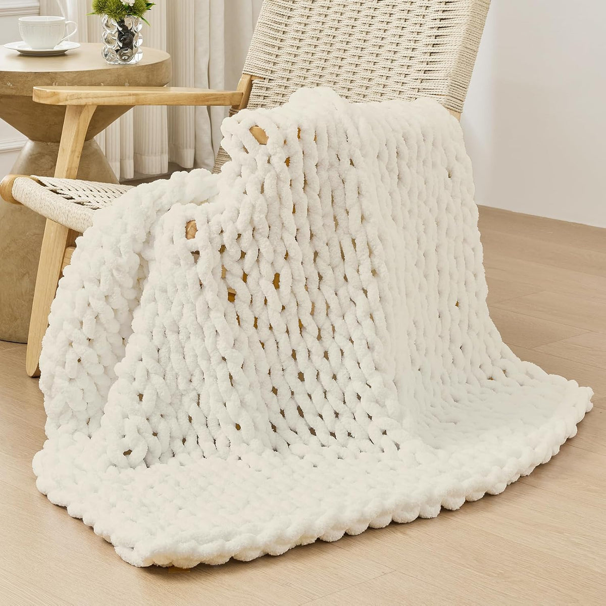 Bigacogo Chunky Knit Throw Blanket for Couch, 40x40 inches, 100% Hand Knitted with Thick Jumbo