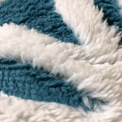 UKELER Navy Blue Flannel Sherpa Throw 60'' x 50'' New Blanket Ultra Plush Lightweight Throw Blanket