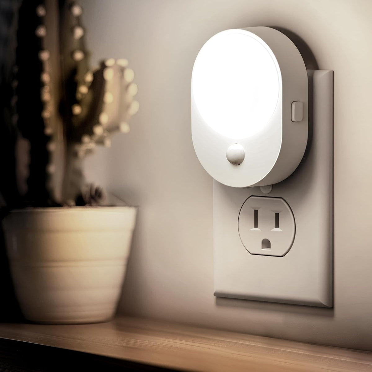 L LOHAS LED Motion Sensor Night Light,[2-PACK] Night Lights Plug into Wall,2 IN 1 Built-in Motion