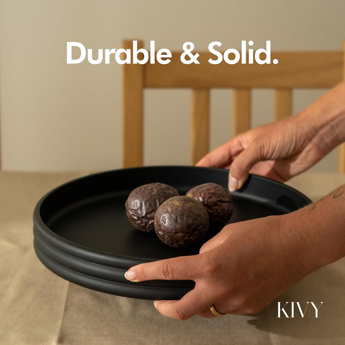 KIVY Round Decorative Concrete Tray 11x1,5 Inch - Modern Circle Coffee Table Bowl - Home Decor