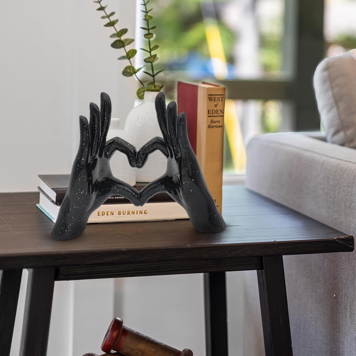 Accessoryway Black Heart Hands Decor Sculpture,Small Love Finger Gesture Decorative Sculpture for
