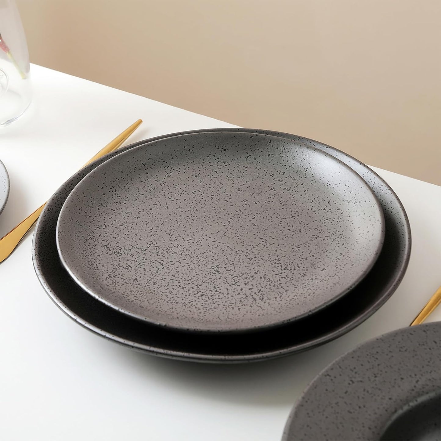 Stone Lain Valencia Porcelain 32-Piece Round Dinnerware Set, Plates and Bowls Set, Dish Set for 8