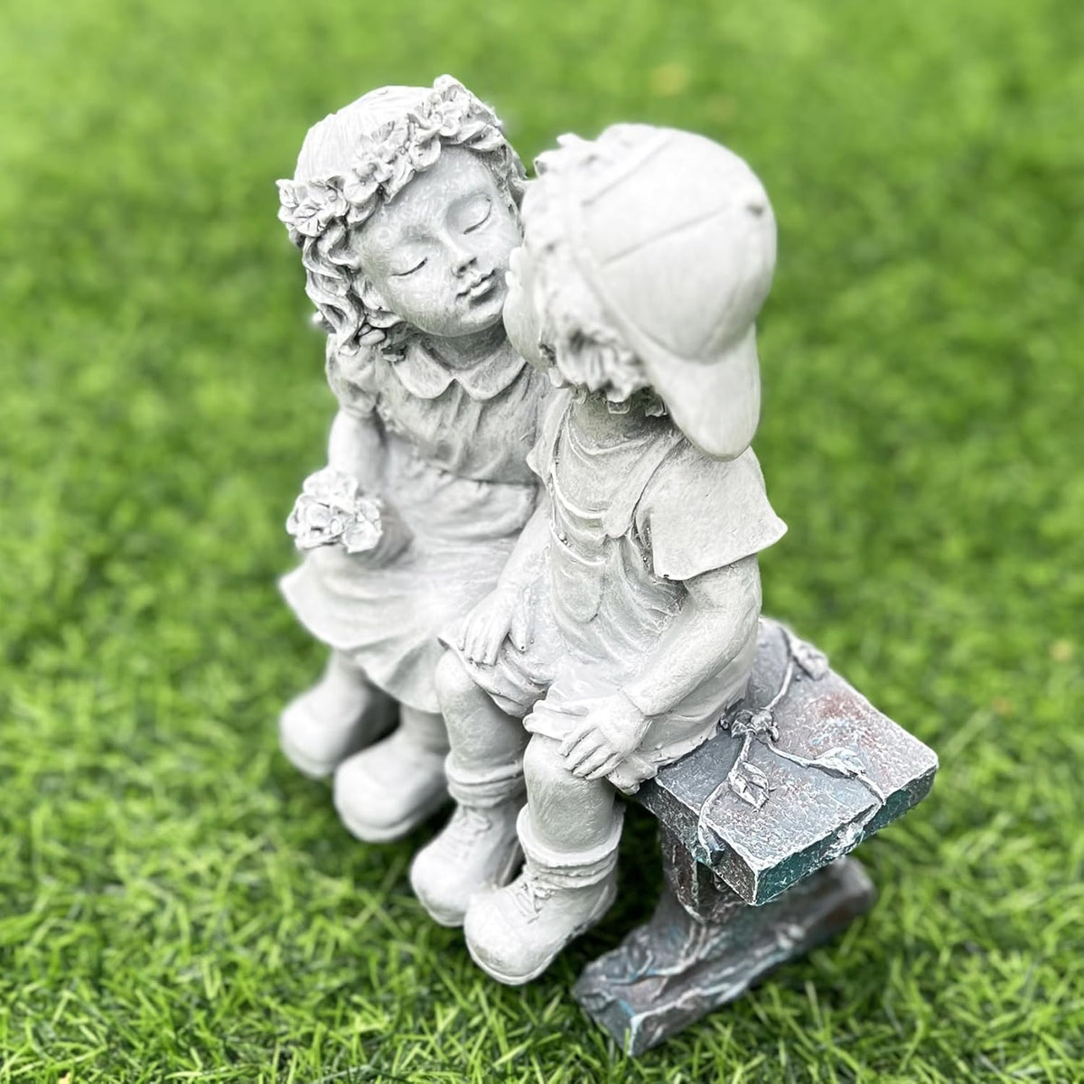 Elenon Boy and Girl Garden Statue Outdoor Decorative, Couple First Kiss Garden Sculpture for Yard