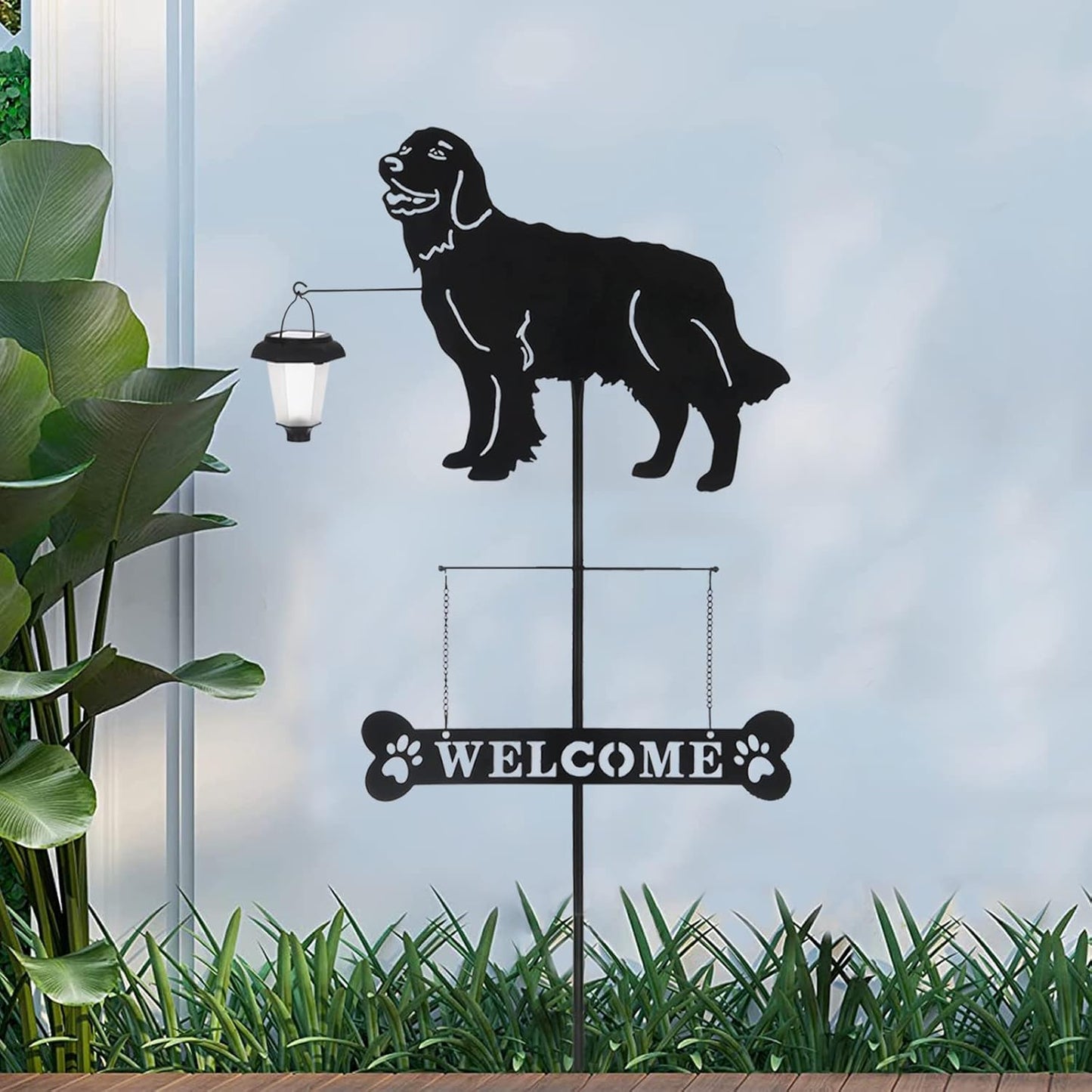 BAYN Solar Golden Retriever Garden Stakes Decorative with a Lantern Dog Silhouette Welcome Sign
