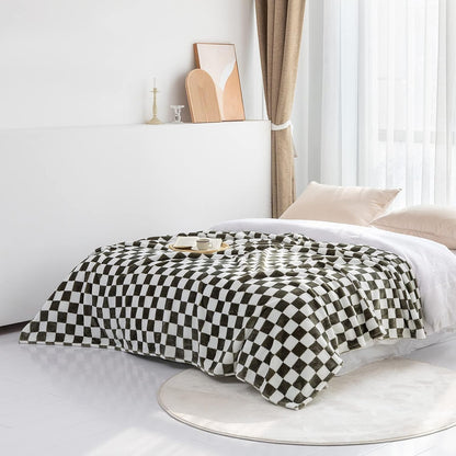 LOMAO Throw Blankets Flannel Blanket with Checkerboard Grid Pattern Soft Throw Blanket for Couch