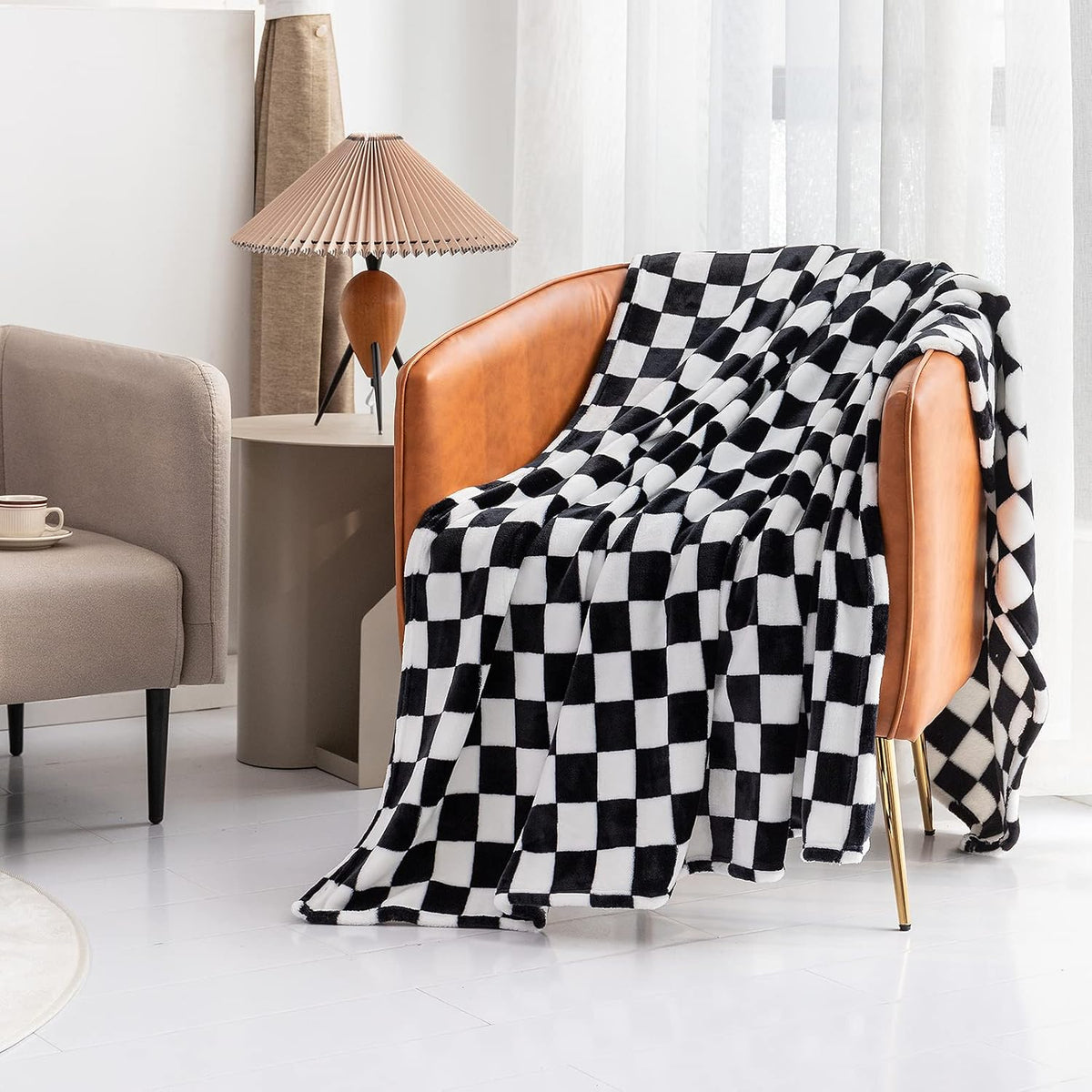 LOMAO Throw Blankets Flannel Blanket with Checkerboard Grid Pattern Soft Throw Blanket for Couch