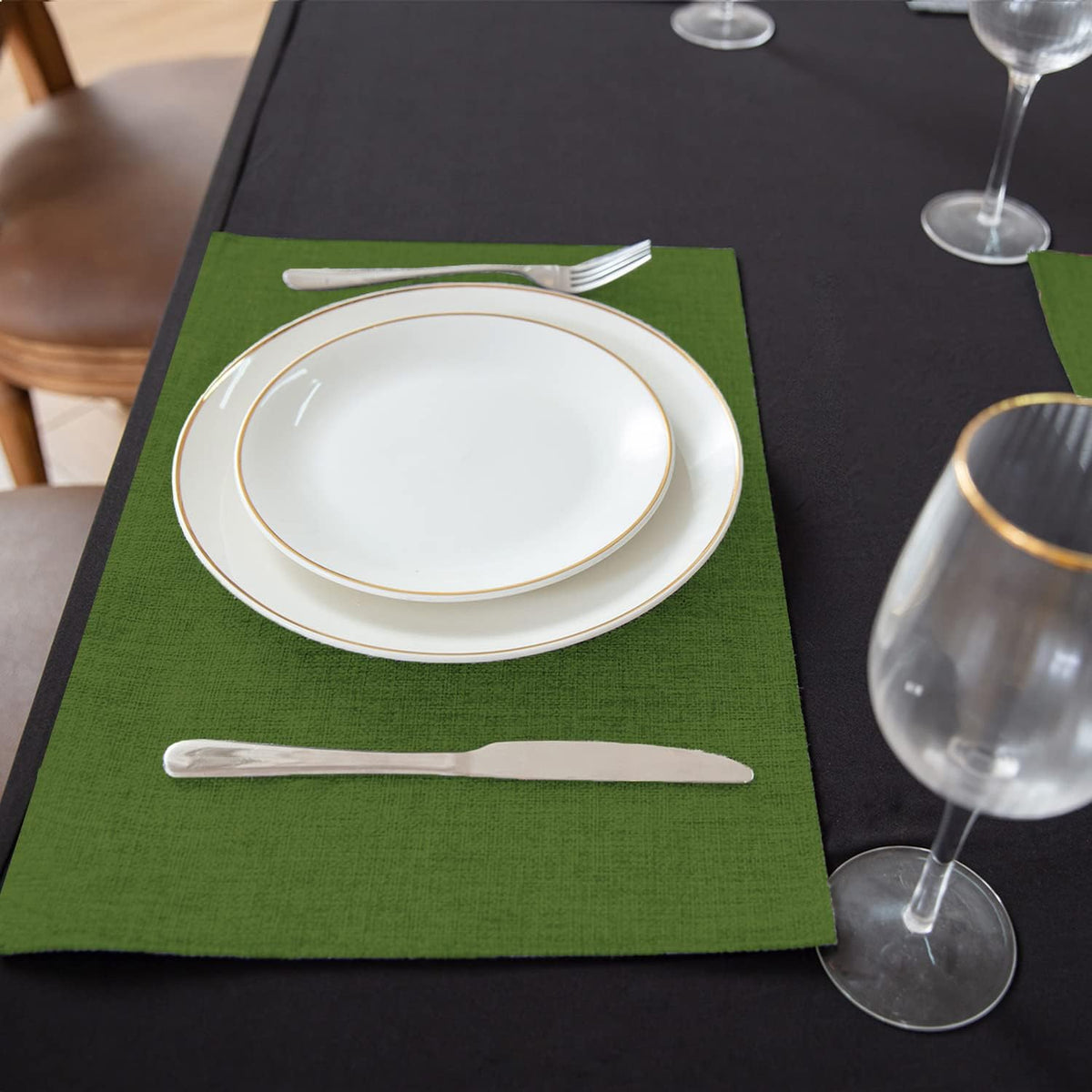 Cloth Placemats Set of 8, Linen Type Fabric Placemats Machine Washable Heat Resistant Placemats