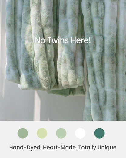 Faux Fur Blanket, Twin Size Oversized Throw Blanket for Couch, Fluffy Blanket with Stretch Ruched