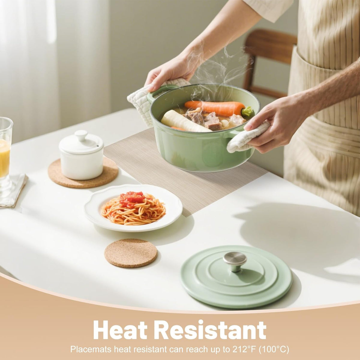 Placemats Set of 8，Non-Slip PVC Weave Table Mats Easy to Clean，Heat Resistant Place Mats for