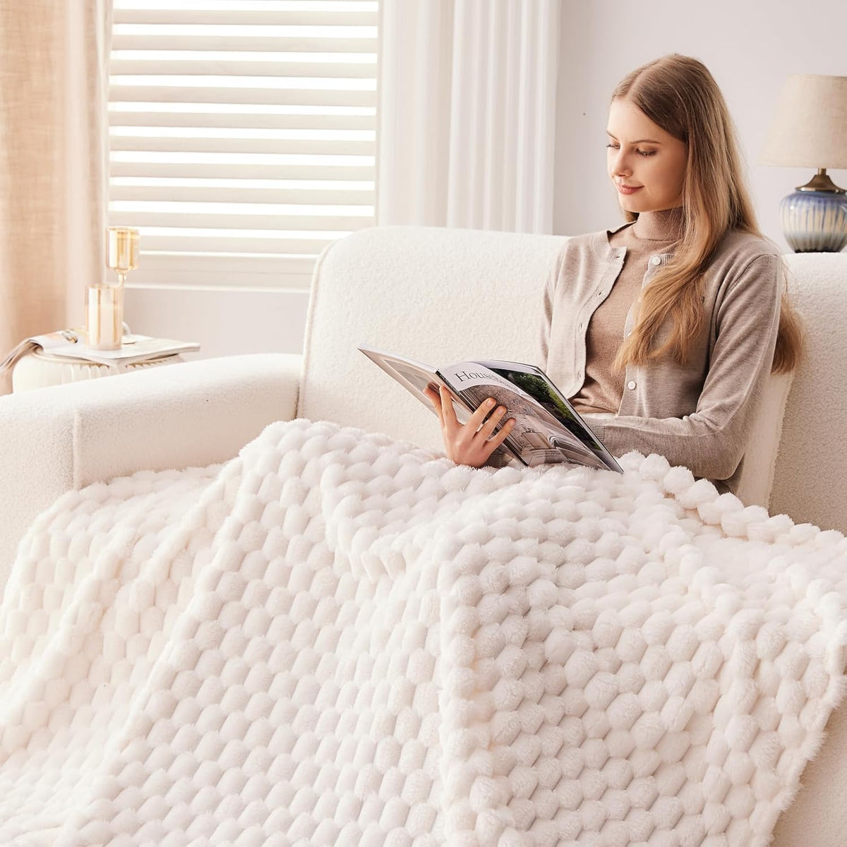 NEWCOSPLAY Super Soft Twin Blanket Ivory Premium Silky Flannel Fleece 3D Clouds Stylish Jacquard