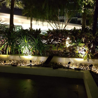 4-Spotlight Mini 50X Solar-Powered LED Spotlight (Cool White LED), Black Finish, Outdoor Garden