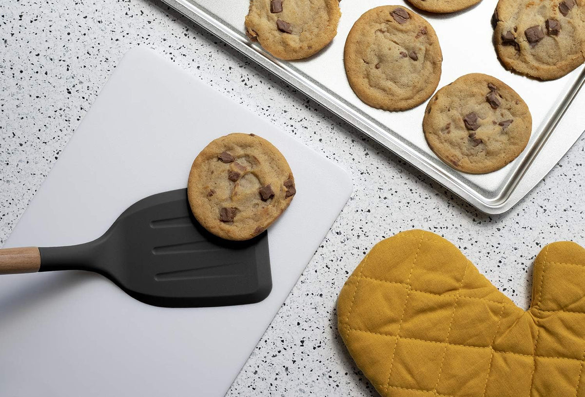 Country Kitchen Non Stick Silicone Utensil Set with Rounded Wood Handles for Cooking and Baking, 6