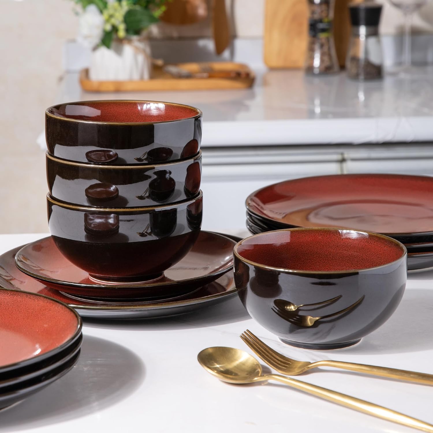 LERATIO Ceramic Dinnerware Sets for 8,Stoneware Plates and Bowls Sets,Handmade Reactive Glaze