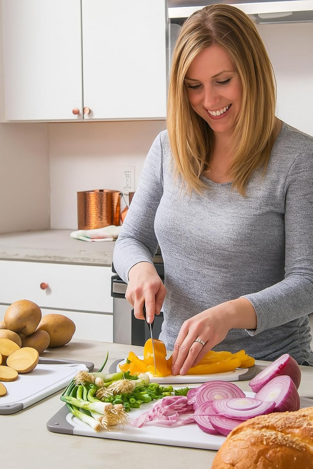 Cutting Boards for Kitchen - BPA-Free Chopping Board - Different Sizes & Non Slip Handles