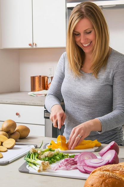 Cutting Boards for Kitchen - BPA-Free Chopping Board - Different Sizes & Non Slip Handles