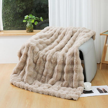 UKELER Faux Fur Throw Blanket Plush Thick Fleece Blanket Fluffy Cozy Soft Warm Blankets Throws for
