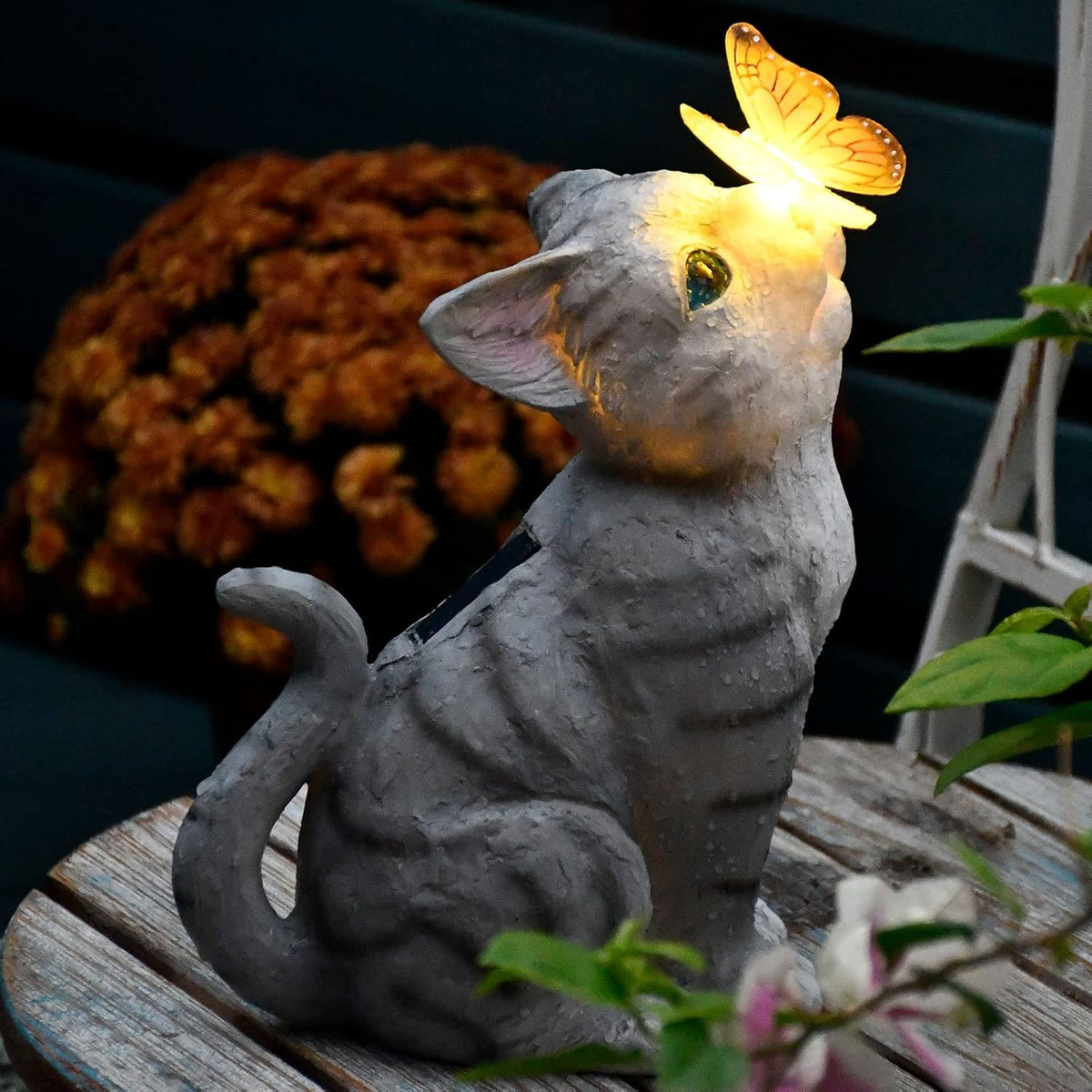 Cat Garden Figurines Outdoor Decor Solar Statue with LED Lights for Patio Lawn Yard Art Decoration