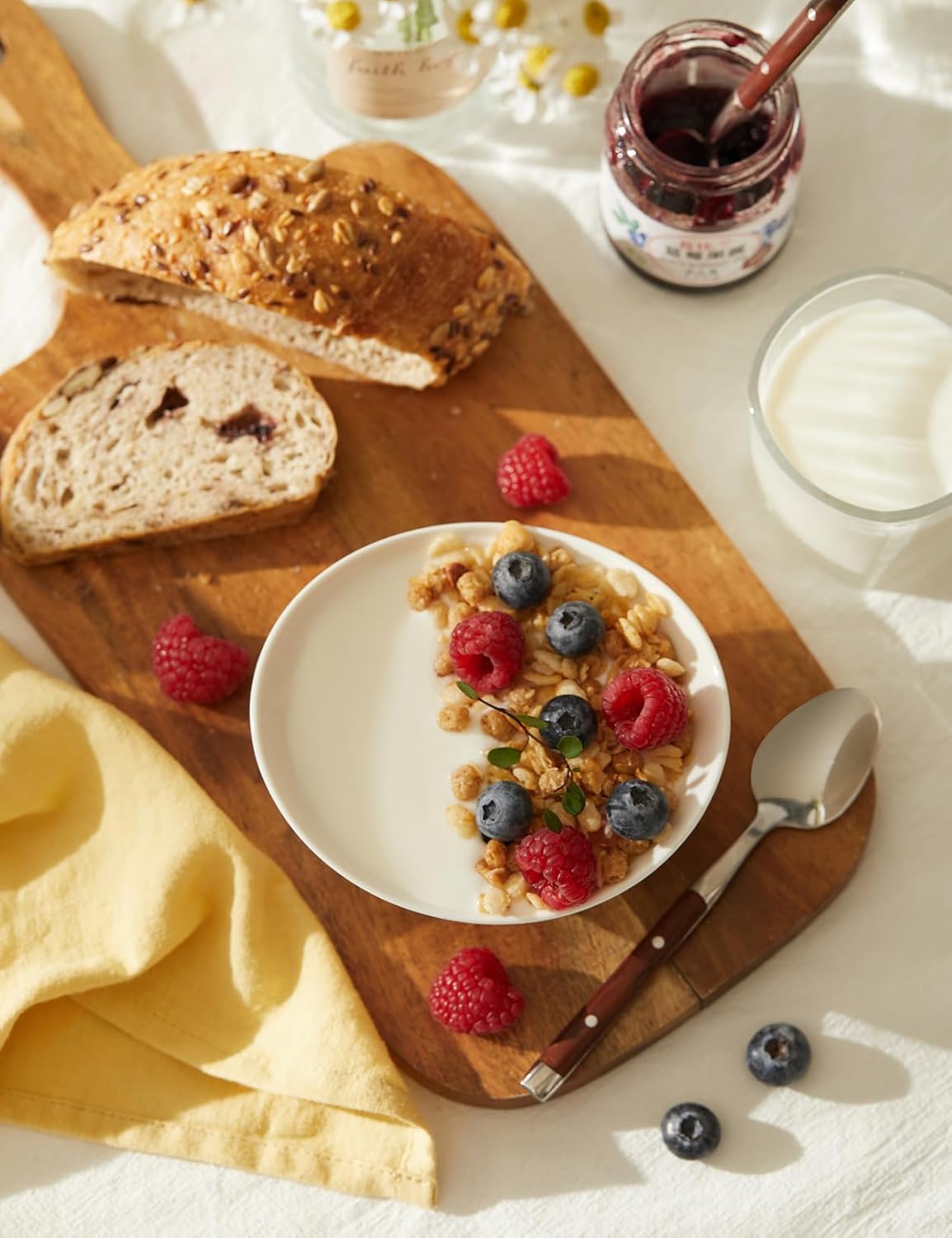 Teocera 5 Inch Porcelain Small Bowls Set, 6 Ounce small serving bowls for Dessert, Ice Cream