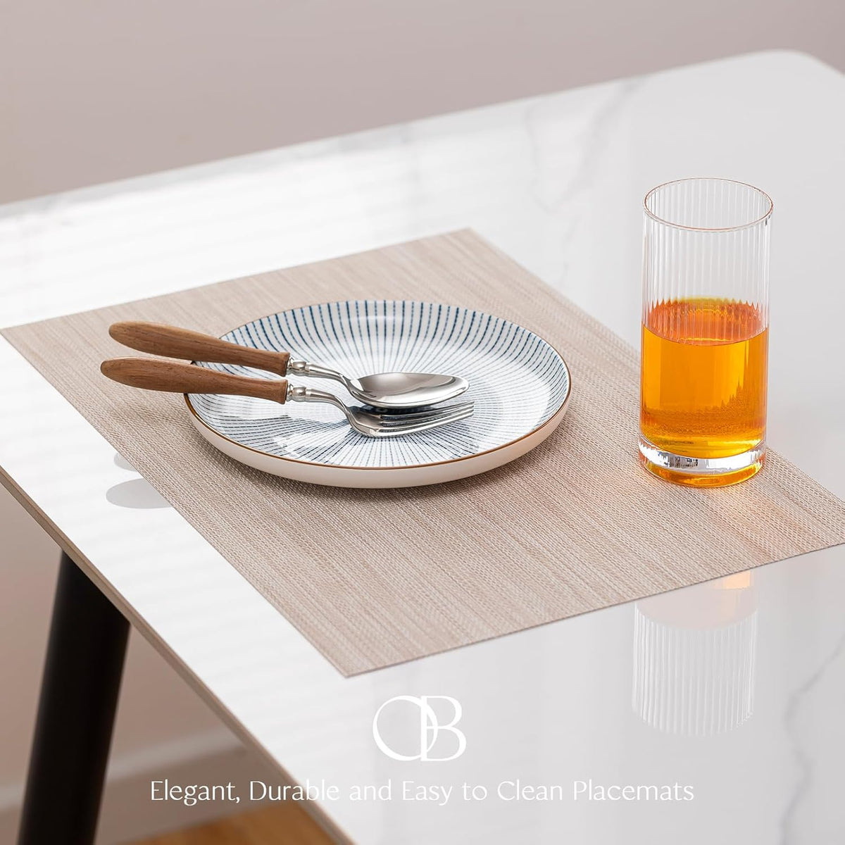 Placemats Set of 4 - Easy Clean Woven Vinyl Placemats for Dining Table, Indoor/Outdoor Place Mats