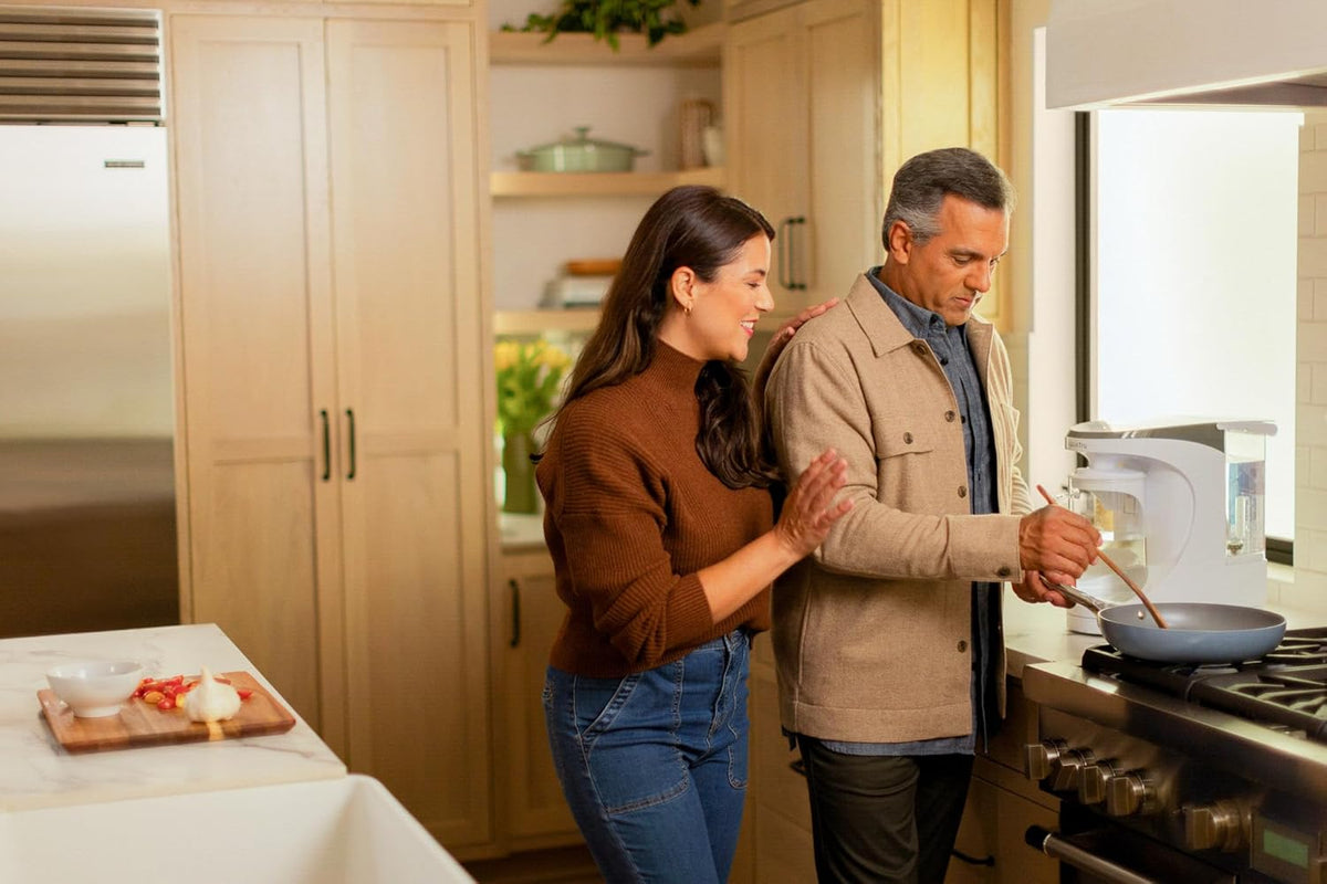 AquaTru Carafe Smart | Countertop Water Purifier for PFAS and Other Contaminants with Exclusive