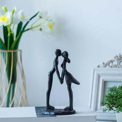 Sziqiqi Couple Sculptures Cast Iron Gift for Anniversaries Wedding Small Modern Abstract Figurine