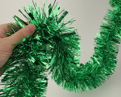25 ft Long Roll Green Tinsel Twist Garland, Shiny Metallic Foil Decorations for Parade Floats