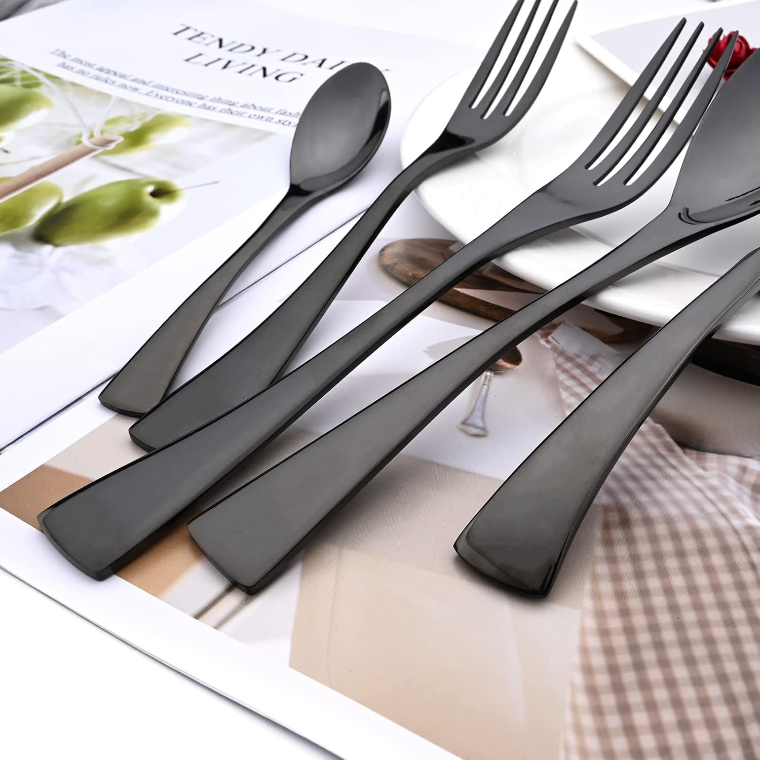 24-Piece Black Flatware, Mirror 18/10 Stainless Steel Modern & Luxury Dinnerware Set With Serrated