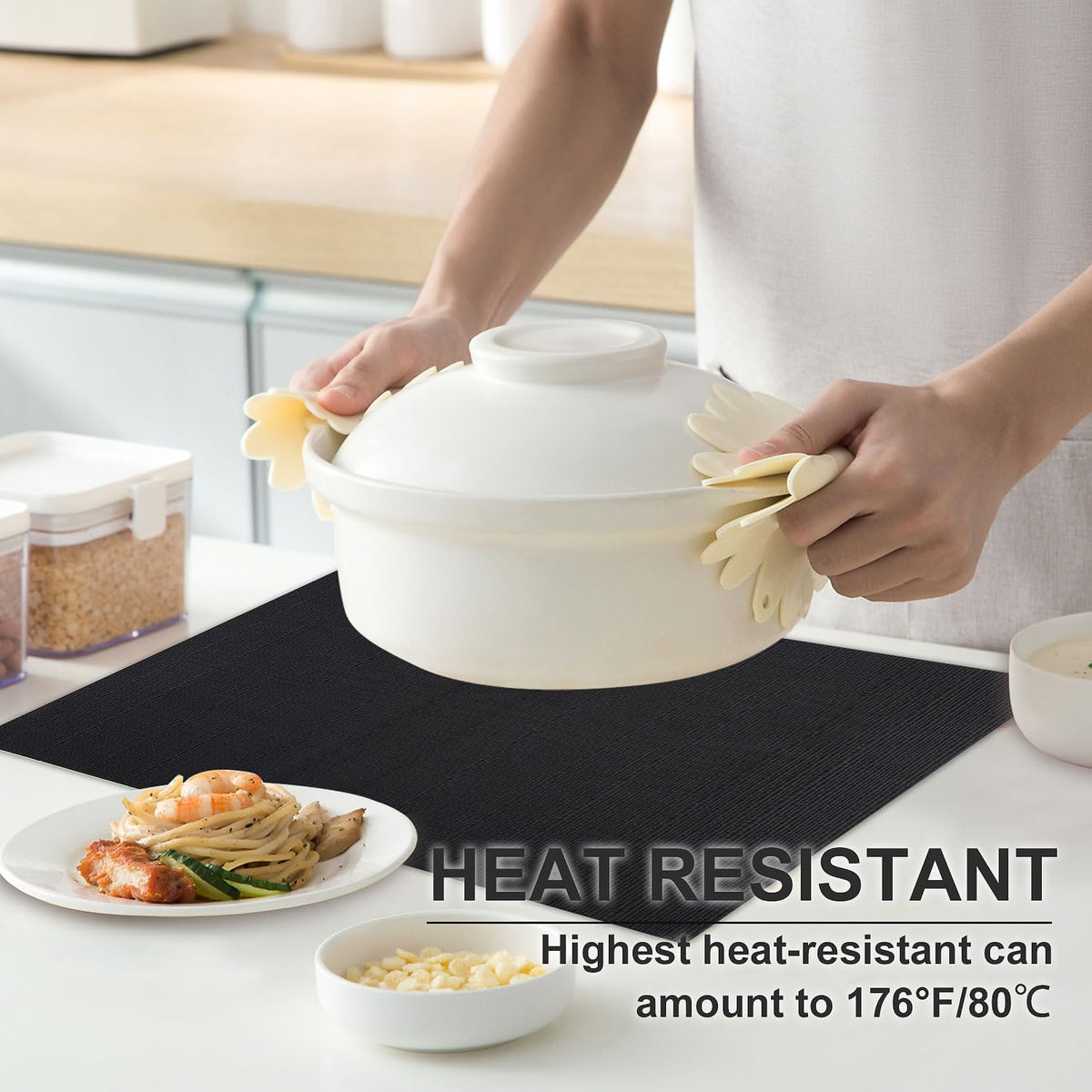 Vinyl Placemats Set of 8, PVC Woven Washable Non-Slip Table Mats, Heat Resistant Wrinkle Free Place