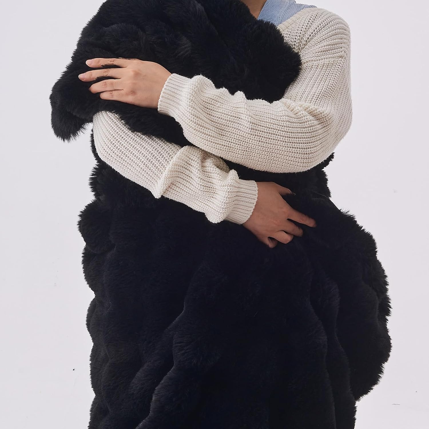 Lotus Karen Faux Fur Blanket Black - Big Bubble Rabbit Fluff King Throw for The Bed Large Fluffy