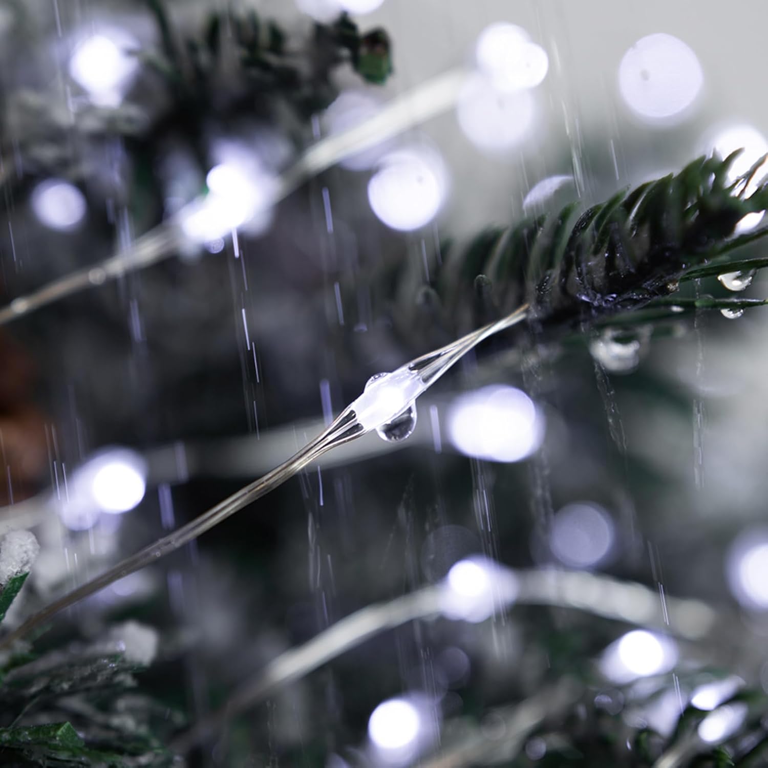 Solar String Lights for Outside,100FT 300 LEDs Solar Fairy Lights,Waterproof 8 Modes Button Outdoor