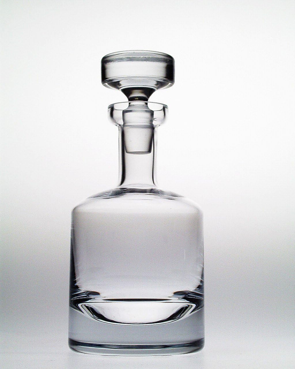 European-Made Decanter Gift Set | 1 Handmade European Lead-free Crystal Decanter with Stopper (30
