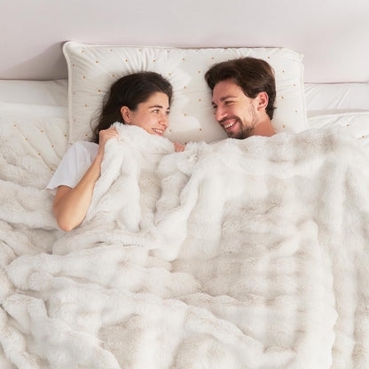 Cozy Bliss Faux Fur Throw Blanket for Couch, Fuzzy Soft Plush Thick Bubble Blanket for Sofa Bedroom