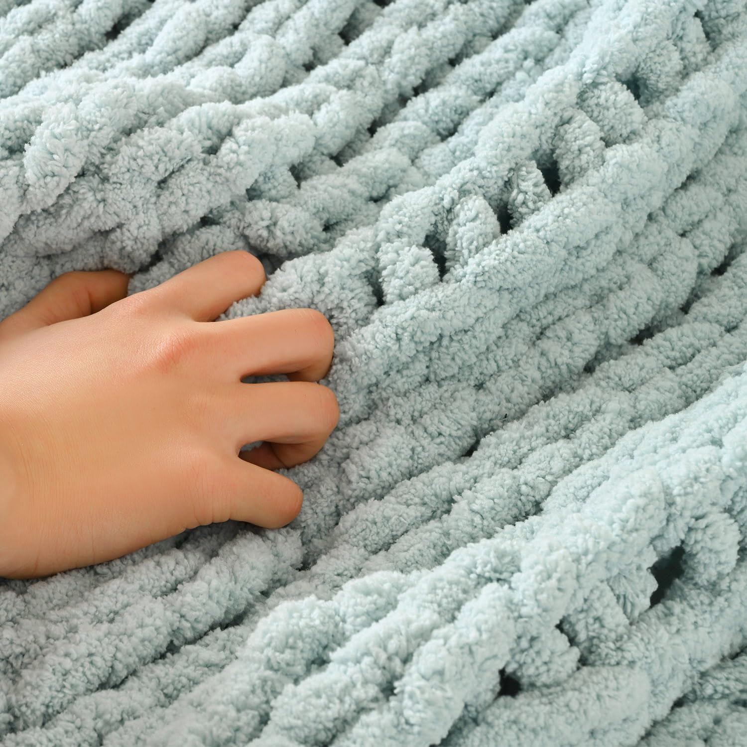 Esterra Chunky Knit Blanket Throw 50"x60", 100% Hand Knitted Chenille Throw Blanket, Cozy Soft