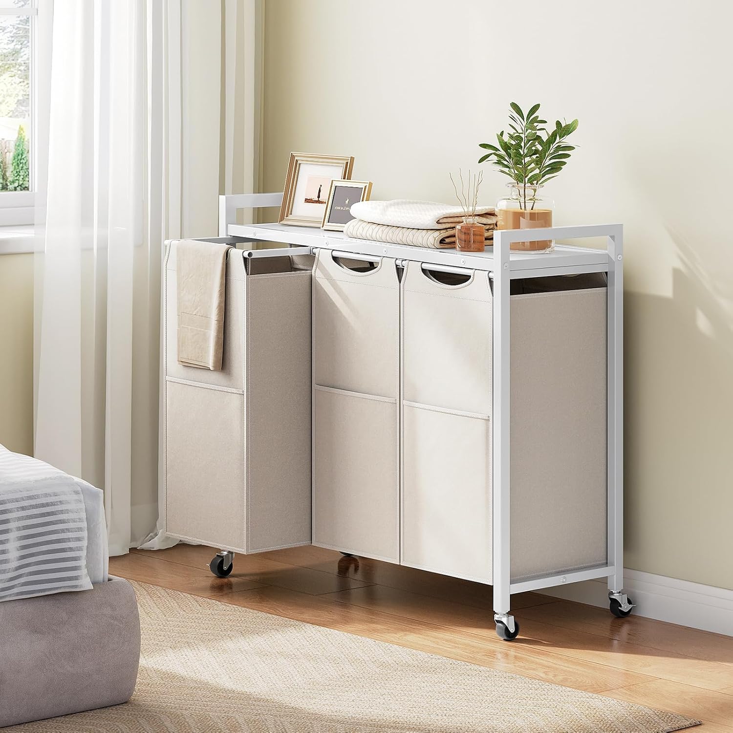 HOOBRO Laundry Sorter 3 Section, Laundry Hamper with Wheels, 3 × 11.5 Gal (43.4L), Rolling Laundry