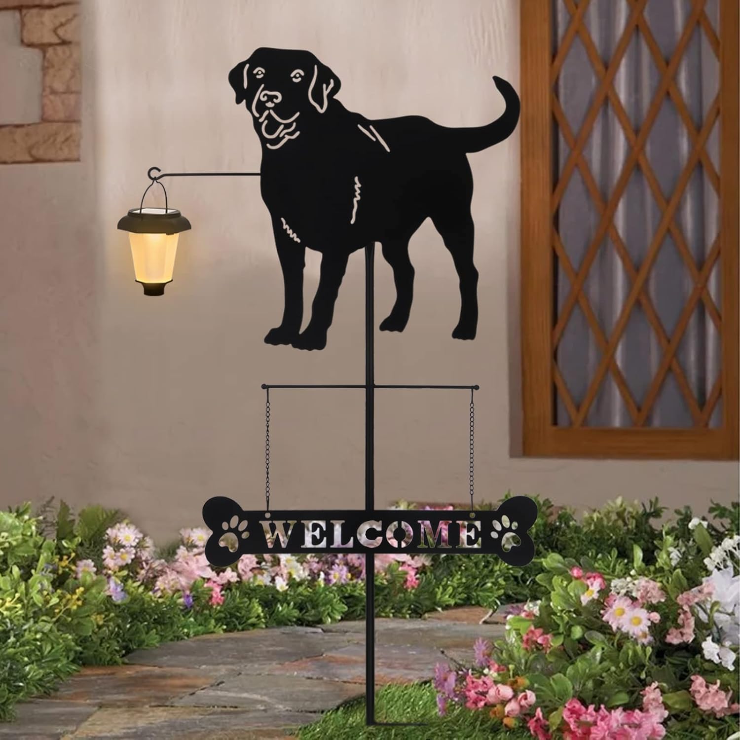 BAYN Solar Labrador Silhouette Dog Breed Welcome Sign with a Lantern Outdoor Decorative Garden