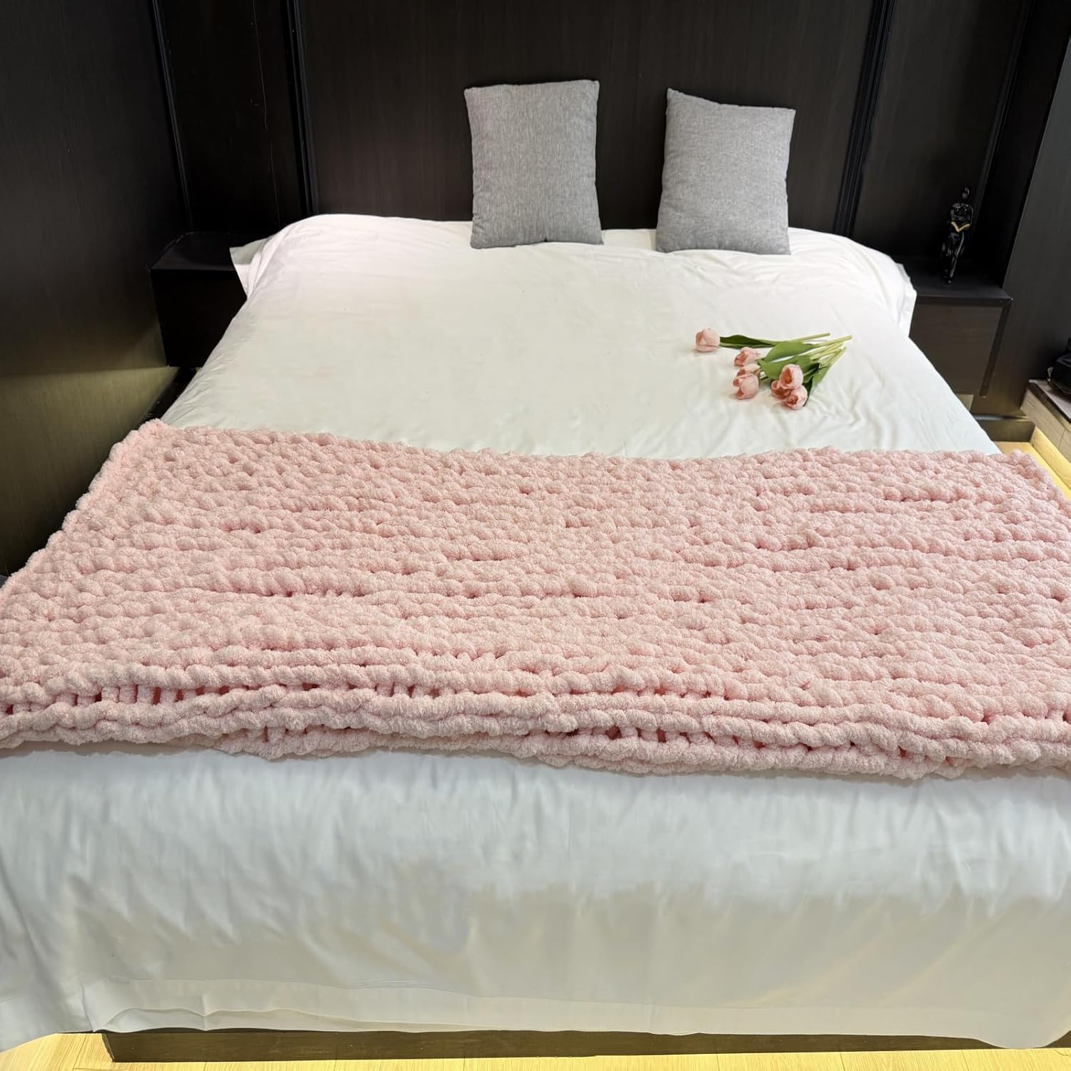 Chunky Knit Blanket Throw 40"x60", Chenille Throw Blankets, Handmade Warm & Cozy Blanket Couch Bed