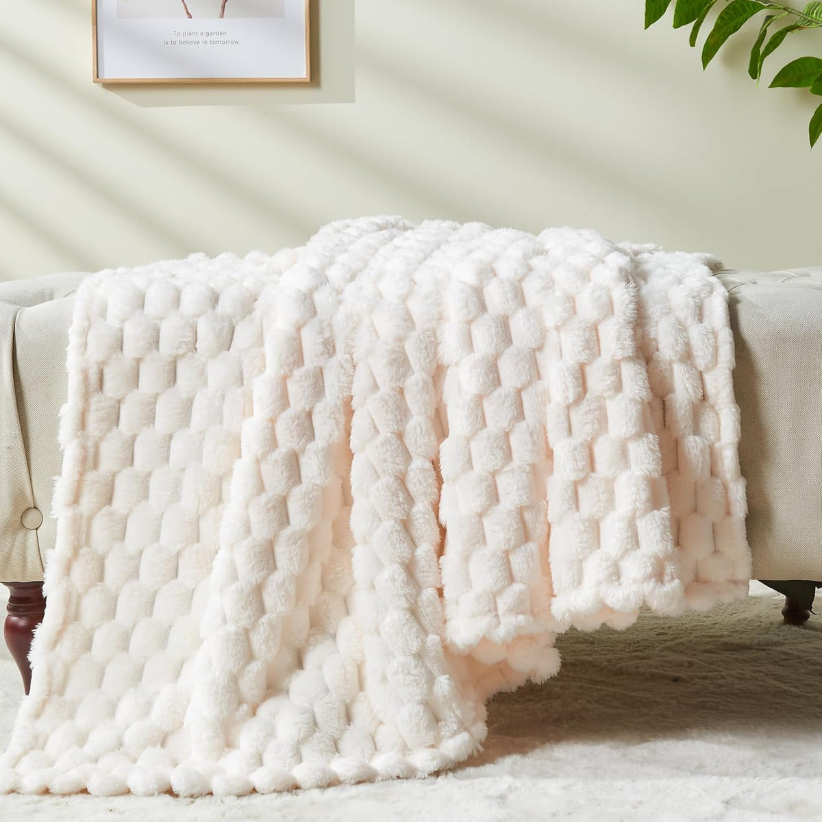 NEWCOSPLAY Super Soft Twin Blanket Ivory Premium Silky Flannel Fleece 3D Clouds Stylish Jacquard
