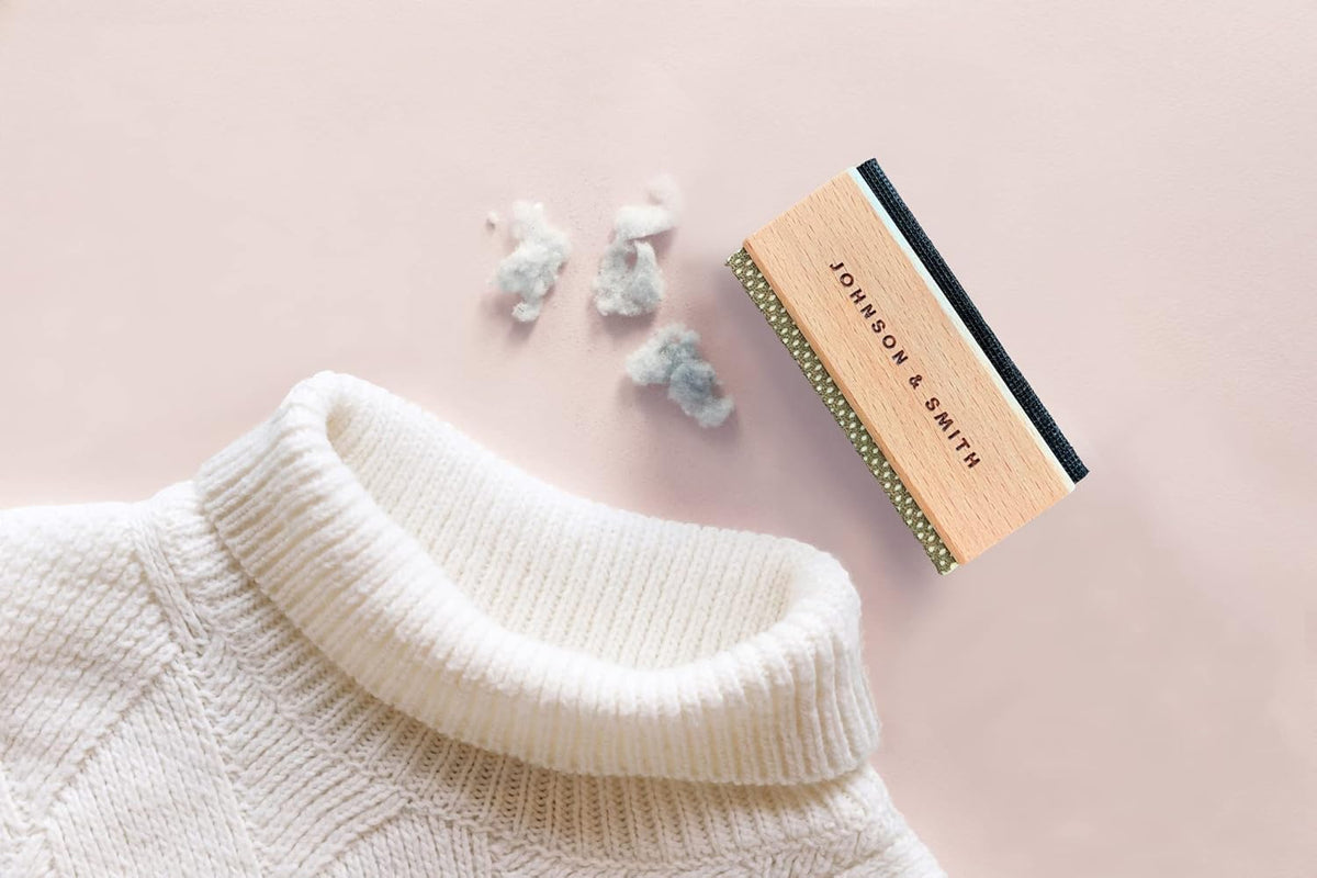 Johnson & Smith Sweater Comb - Double Sided Sweater Shaver Lint Scraper - Easy Grip Cashmere Comb
