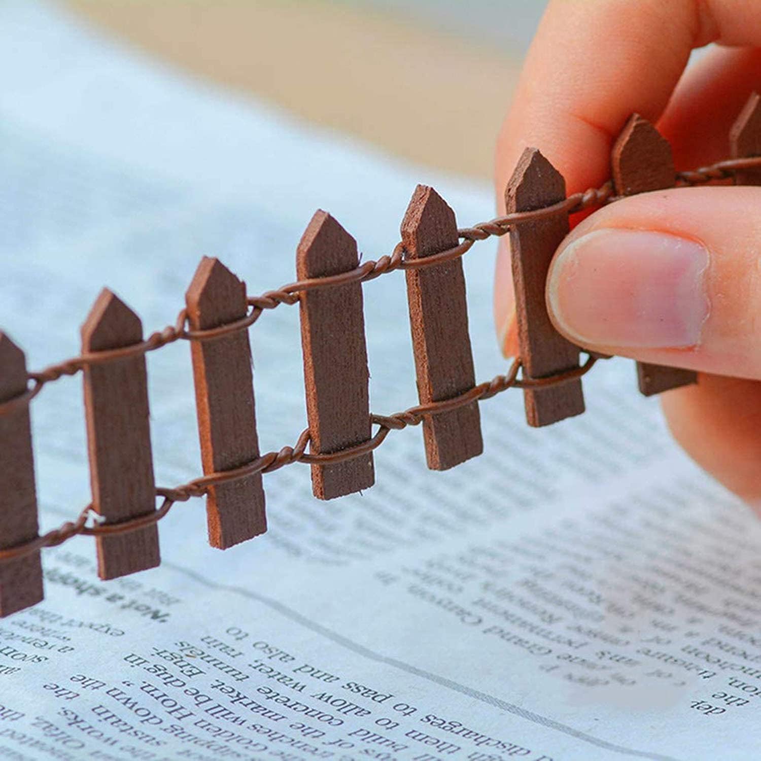 35 Inch Miniature Fairy Garden Fence DIY Wood Decorative Ornament Fence for Dollhouse Succulent