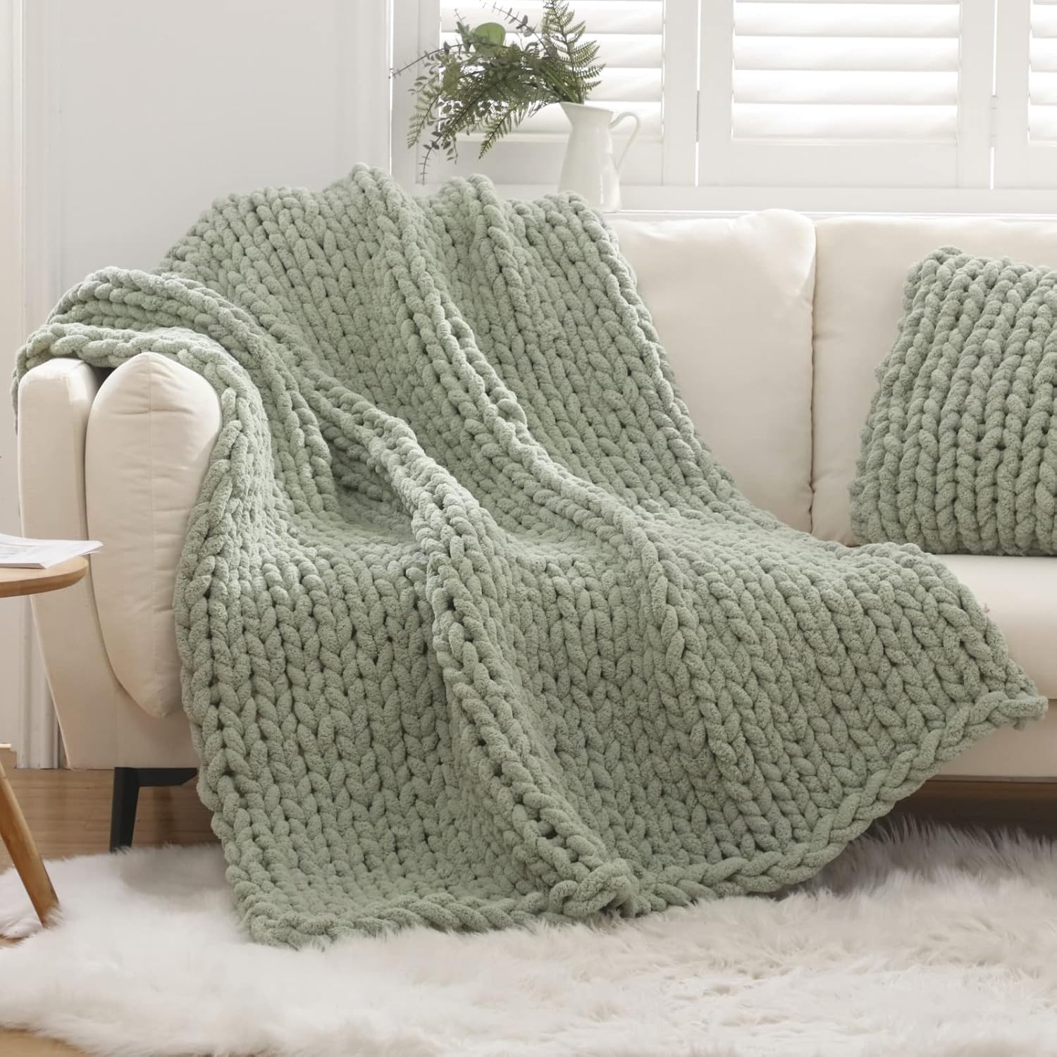 WESHIONGOO Chunky Knit Blanket Throw 50"×60" Knitted Throw Blankets for Couch Bed Fluffy Soft
