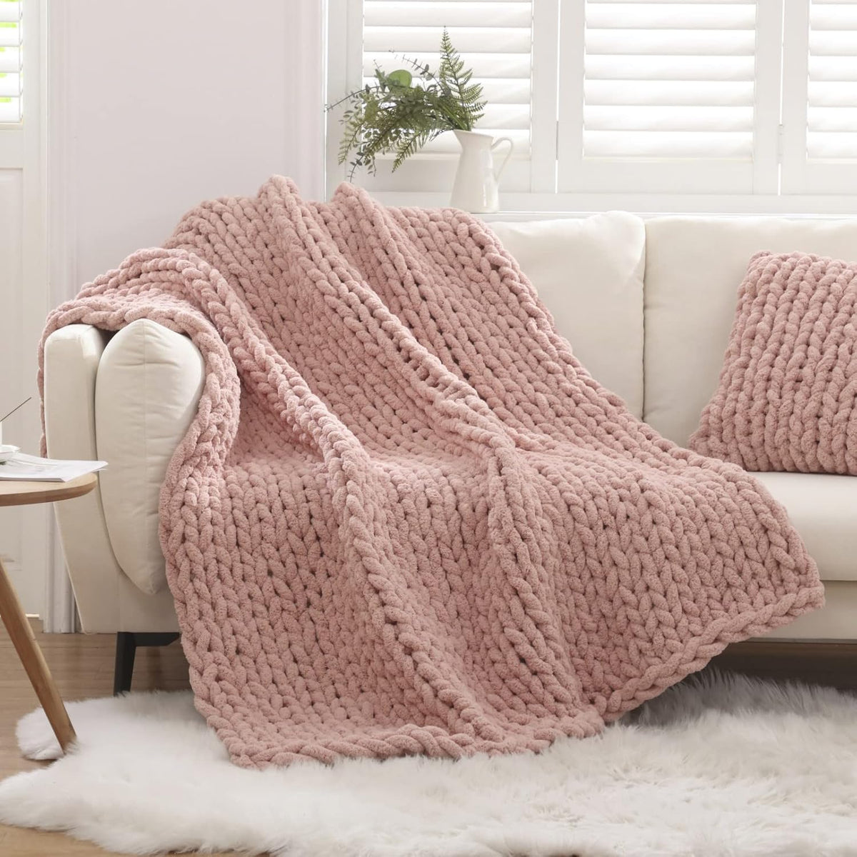 WESHIONGOO Chunky Knit Blanket Throw 50"×60" Knitted Throw Blankets for Couch Bed Fluffy Soft
